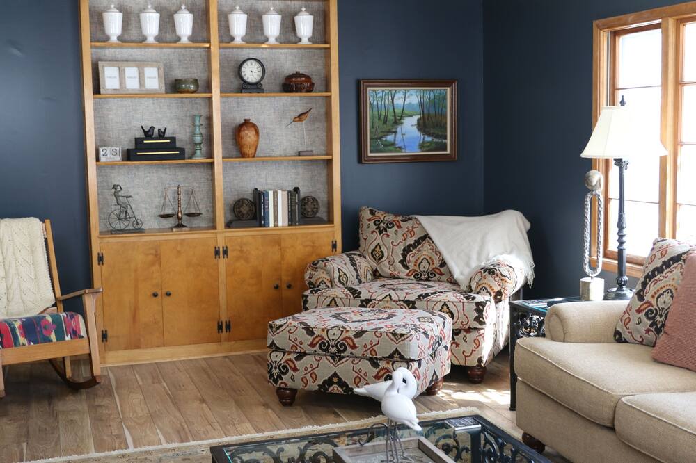 Photo of Livingroom in Lanesboro
