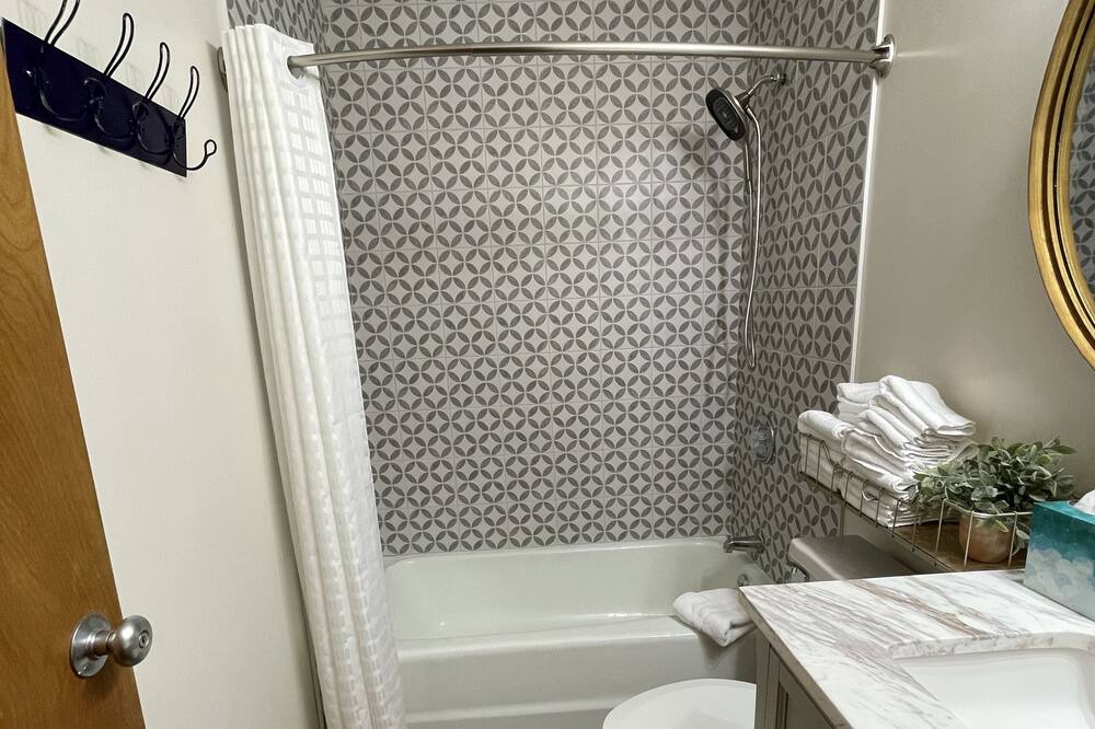 Photo of Bathroom in Jeffersonville