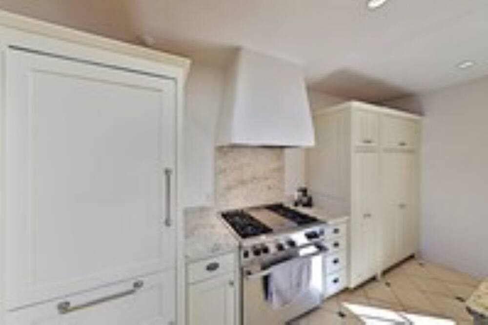 Photo of Kitchen in Historic Eastside