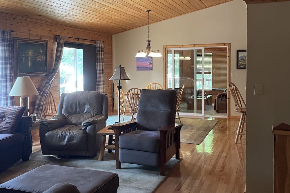 Photo of Livingroom in Danbury