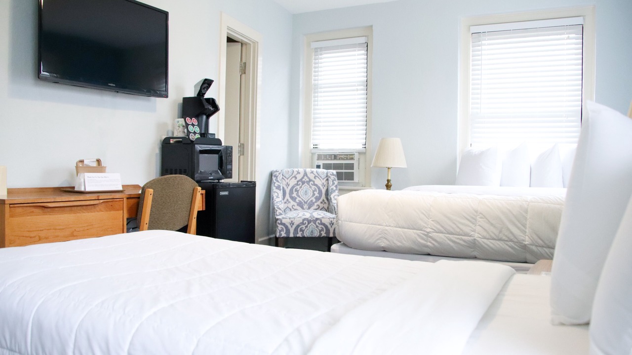 Photo of Bedroom in Lakeside