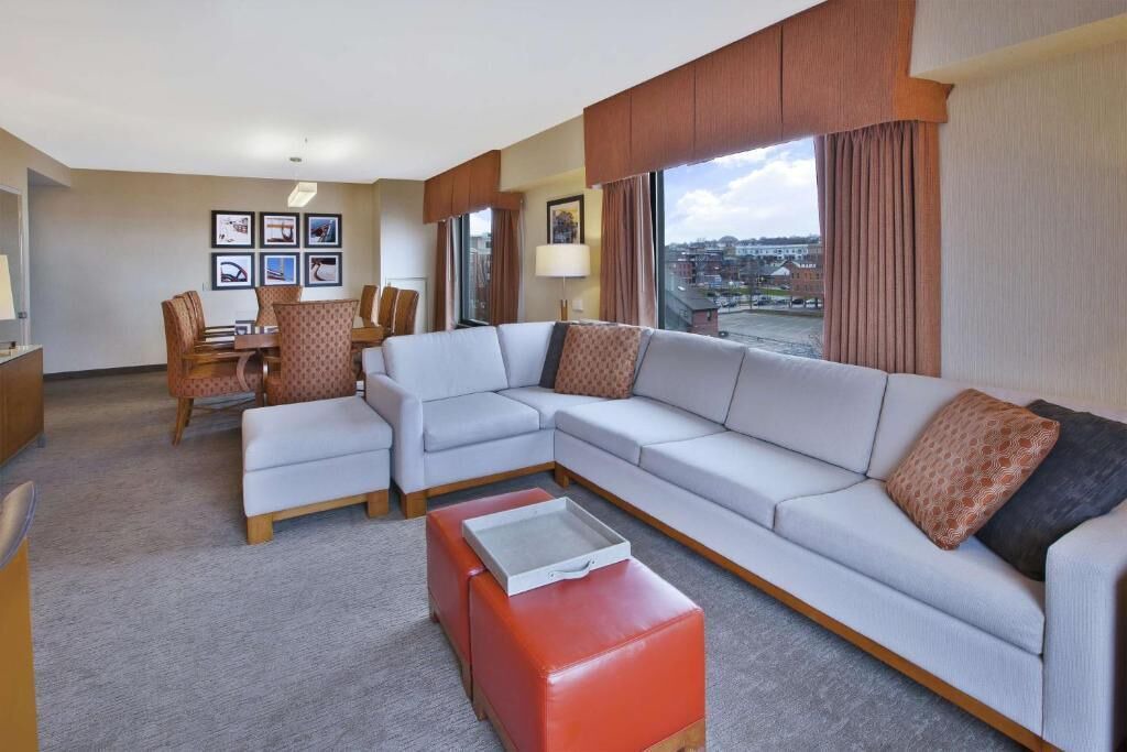 Photo of Livingroom in Downtown Portland