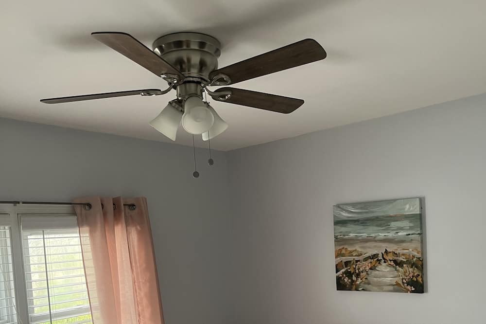 Photo of Bedroom in Bermuda