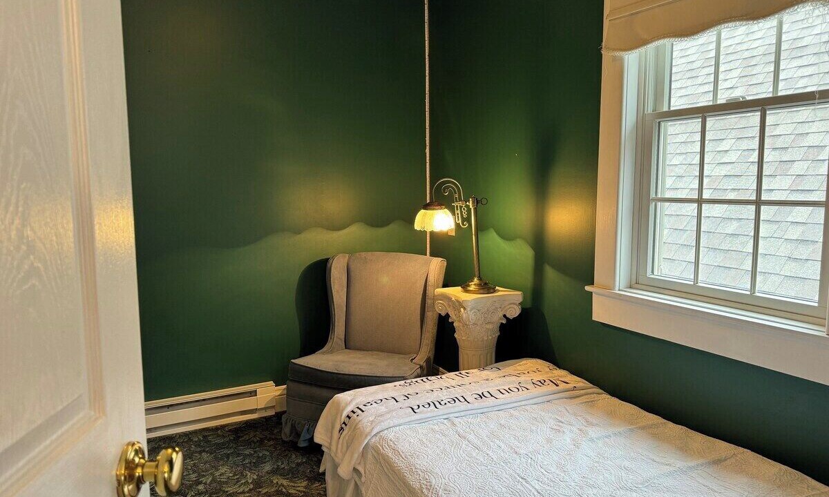 Photo of Bathroom in Peterson