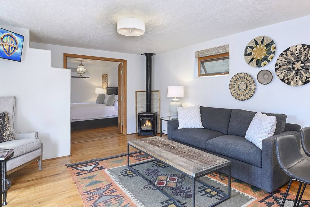 Photo of Livingroom in Downtown Santa Fe