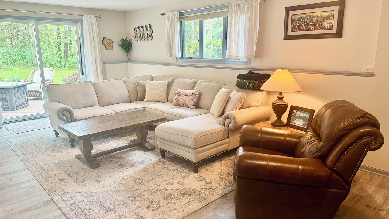 Photo of Livingroom in River Falls