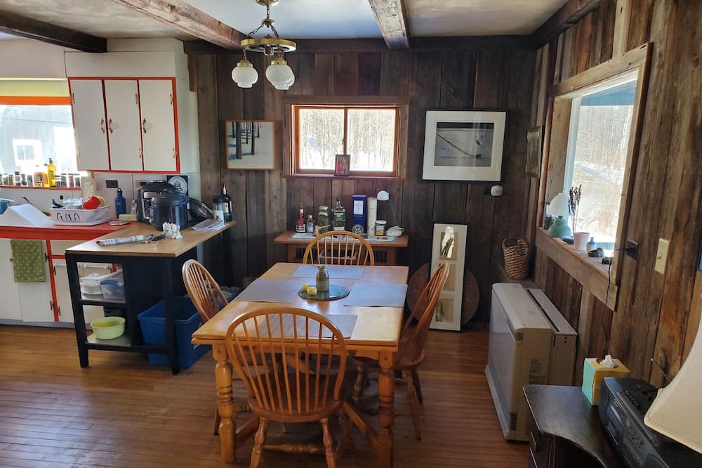 Photo of Kitchen in Ripton