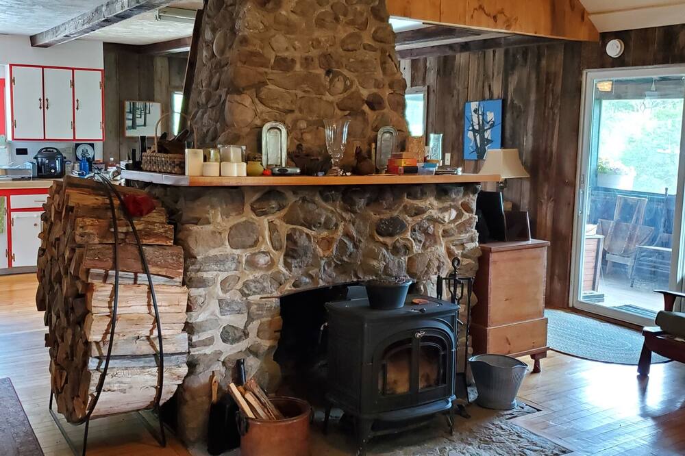 Photo of Kitchen in Ripton