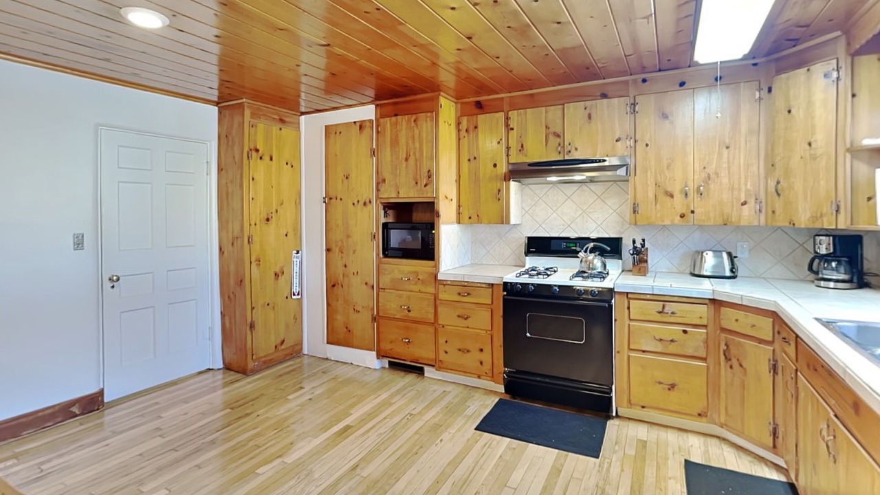Photo of Kitchen in South Capitol