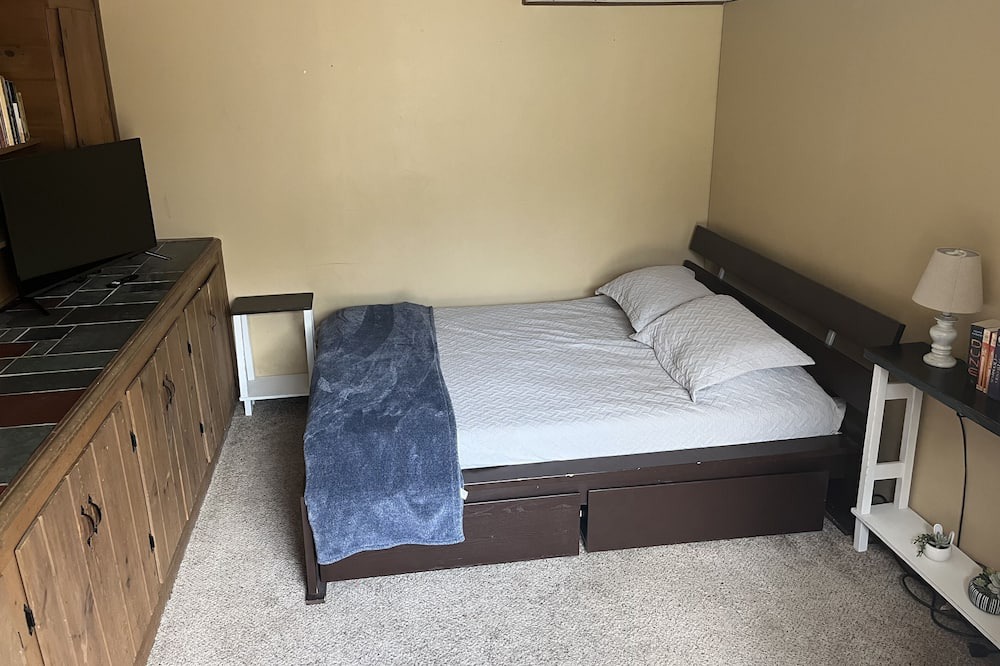 Photo of Bedroom in Williston North