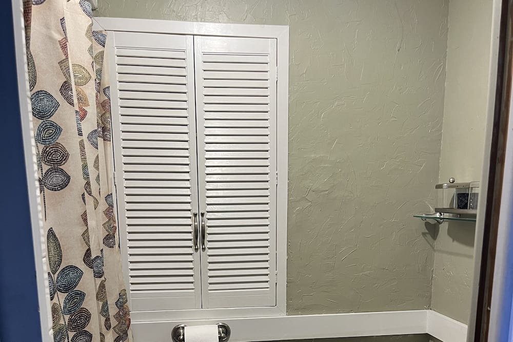 Photo of Bathroom in Williston North