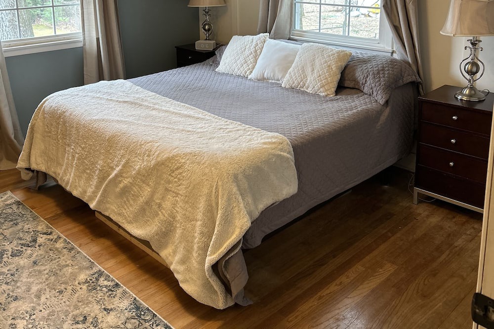 Photo of Bedroom in Williston North