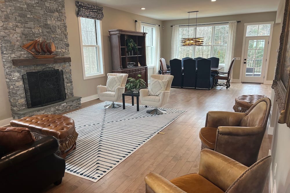 Photo of Livingroom in South Burlington