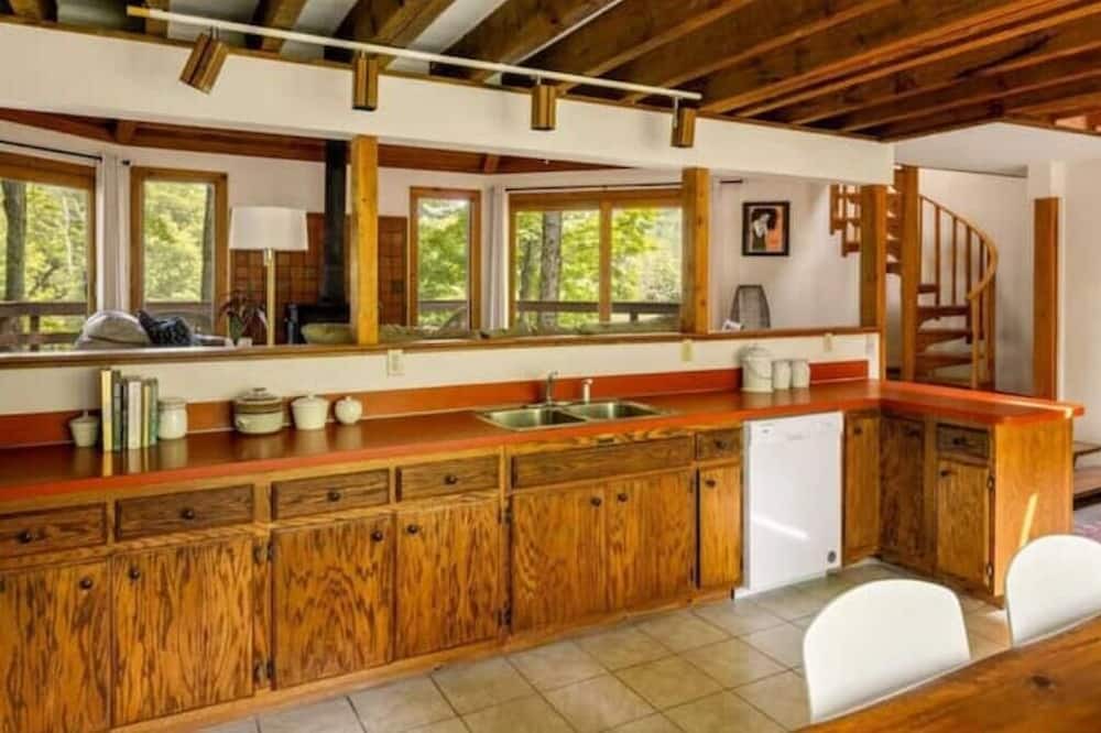 Photo of Kitchen in Canaan