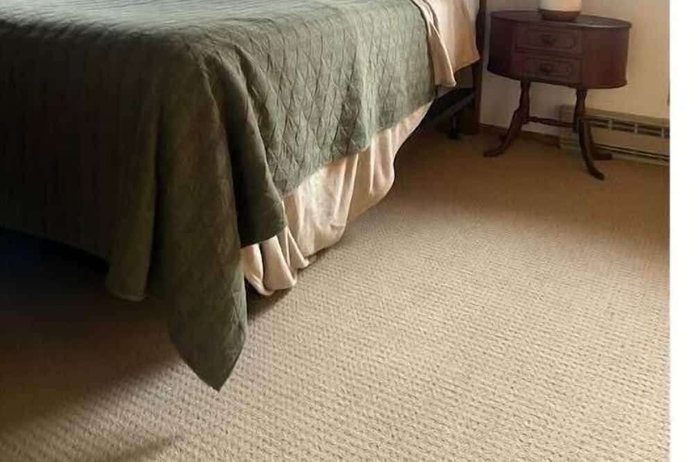 Photo of Bedroom in Canaan