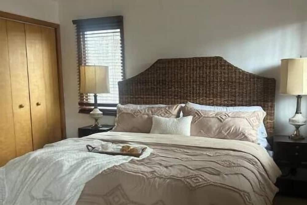 Photo of Bedroom in Canaan