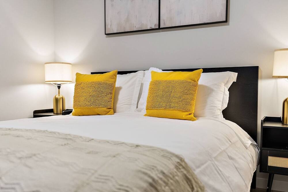 Photo of Bedroom in St. Anthony West