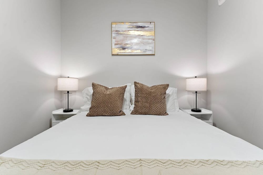 Photo of Bedroom in St. Anthony West