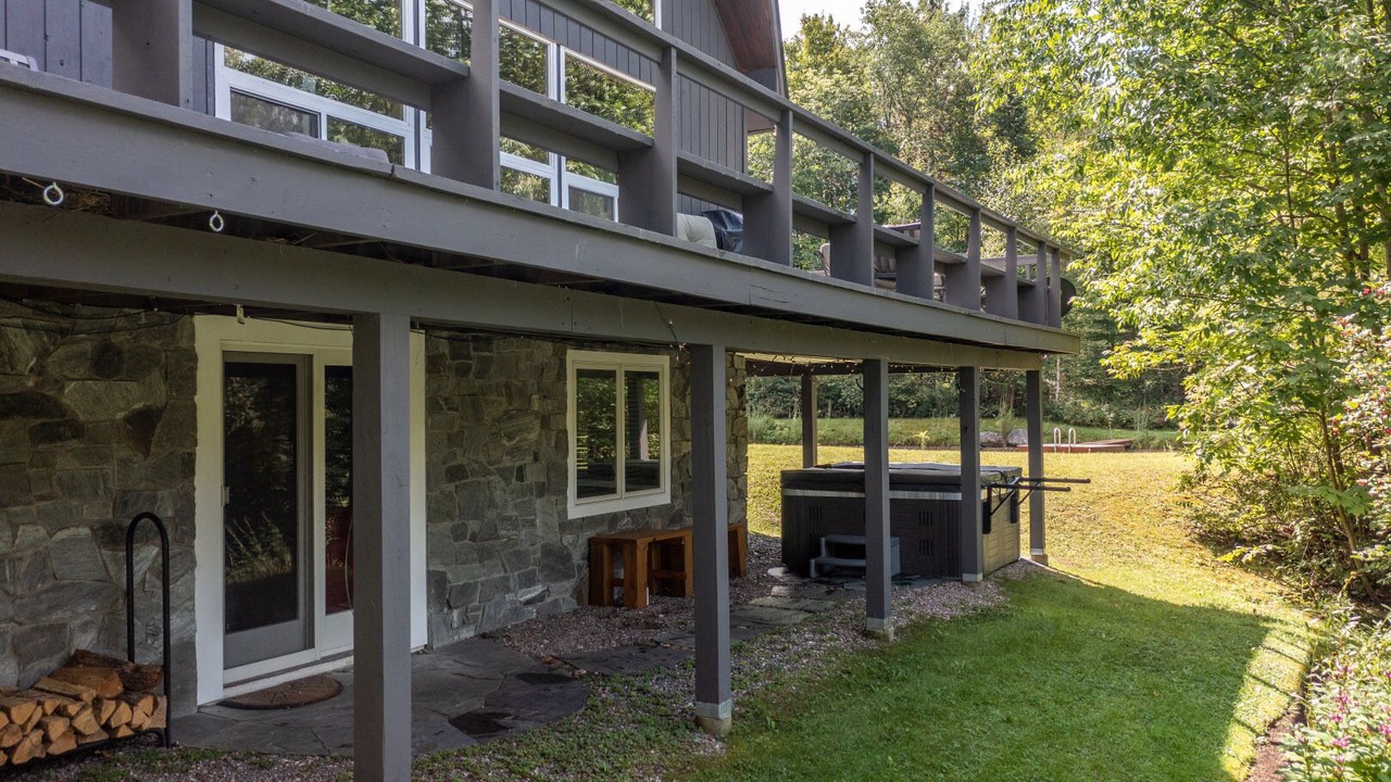 Photo of Outdoor in Stowe Hollow