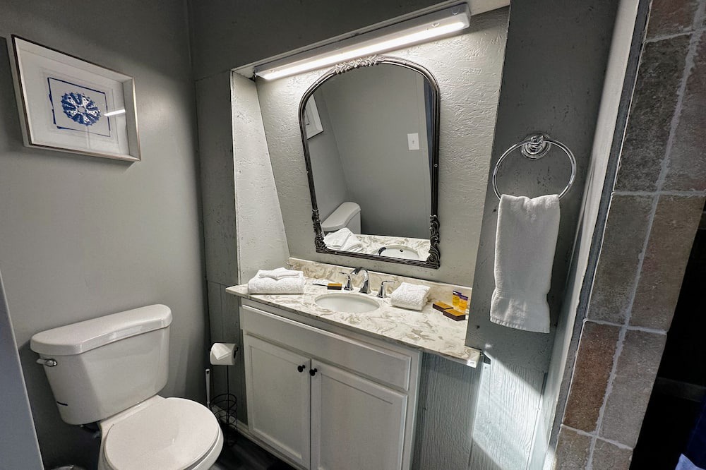Photo of Bathroom in Bethlehem