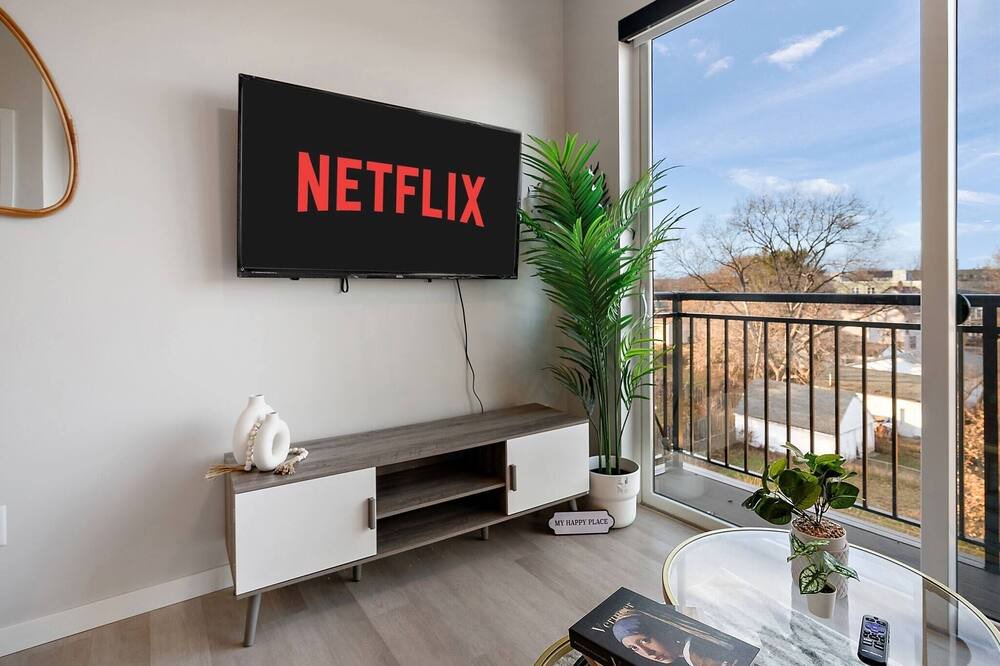 Photo of Livingroom in St. Anthony West