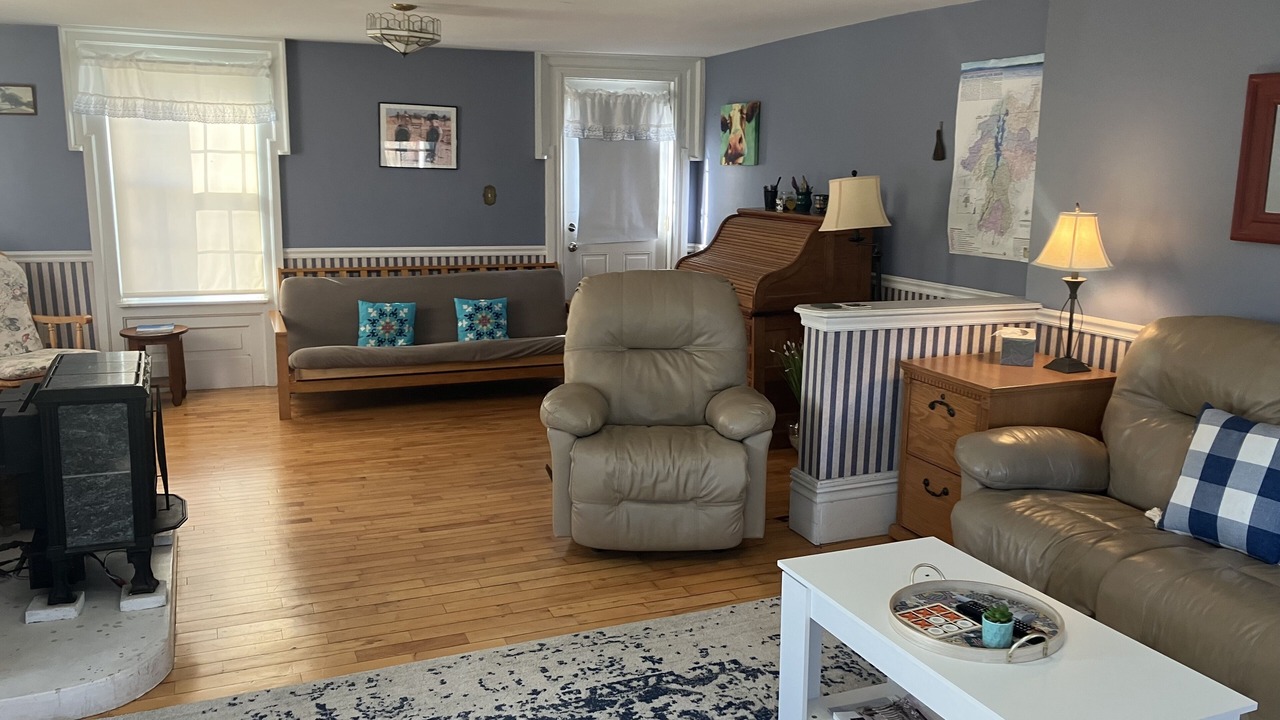 Photo of Livingroom in Grand Isle