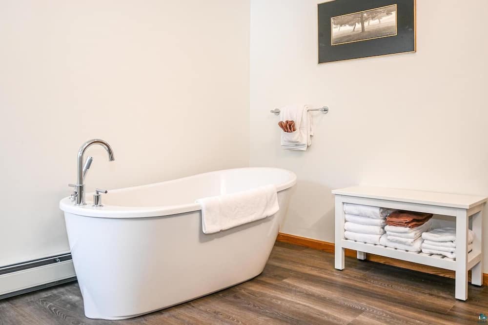 Photo of Bathroom in Two Harbors