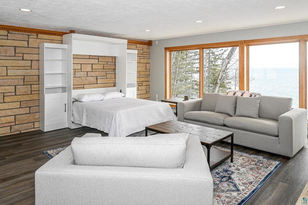 Photo of Livingroom in Two Harbors