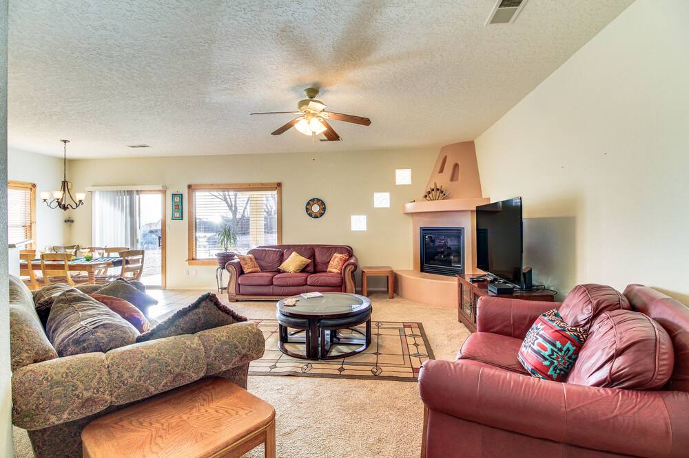Photo of Livingroom in Westside