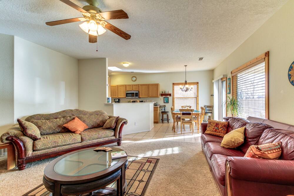 Photo of Livingroom in Westside