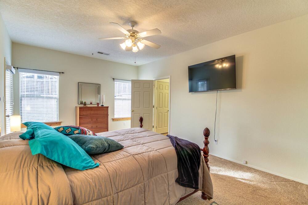 Photo of Bedroom in Westside