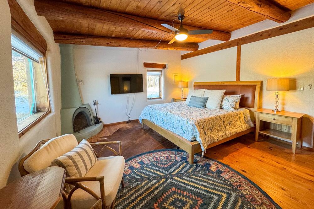 Photo of Bedroom in Taos