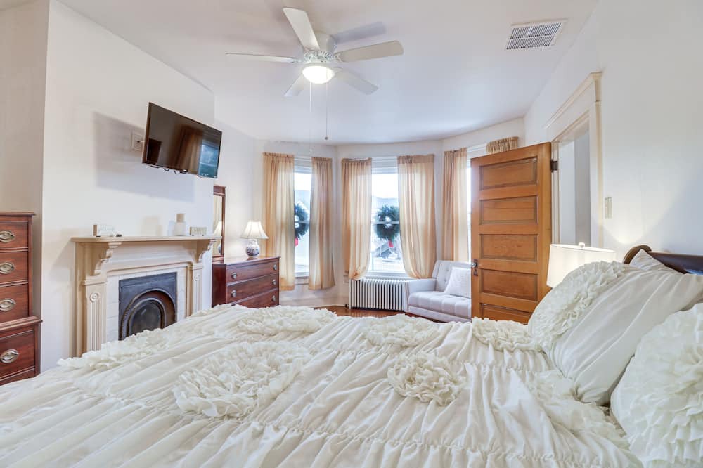 Photo of Bedroom in Edinburg