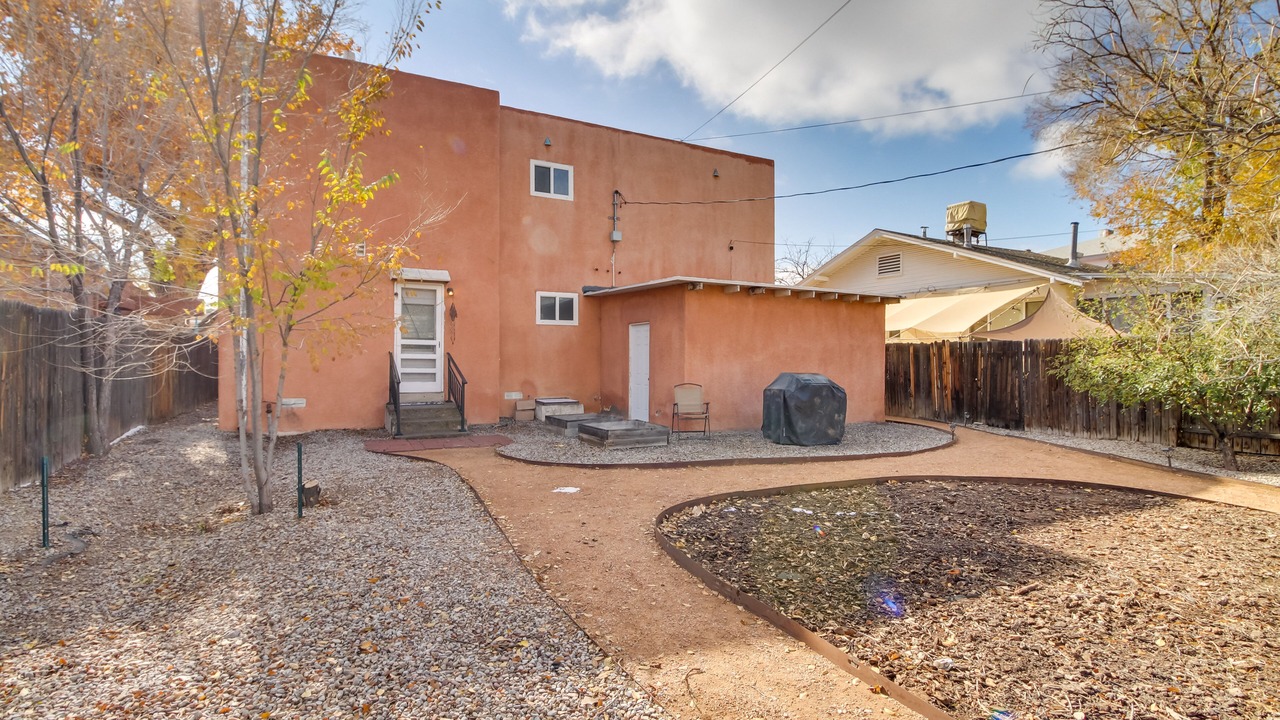 Photo of Outdoor in Raynolds Addition