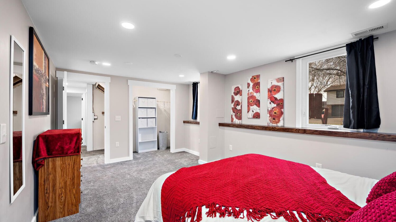 Photo of Bedroom in Maple Grove