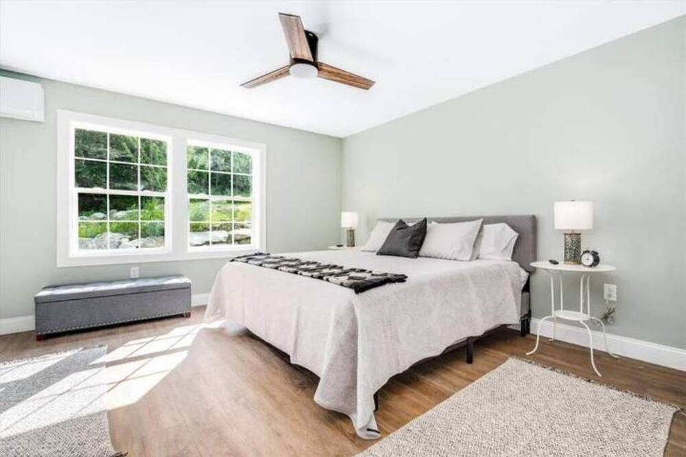 Photo of Bedroom in Milford