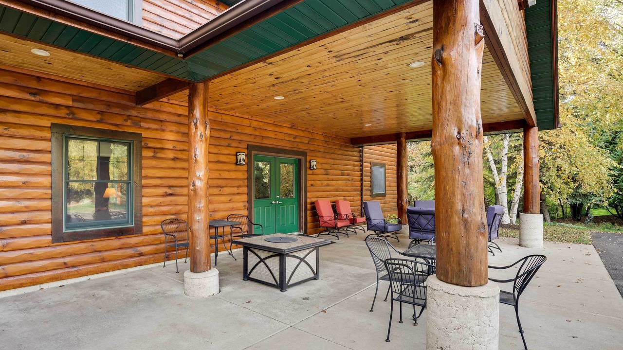 Photo of Patio Balcony in Chippewa Falls