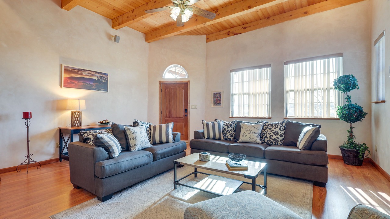 Photo of Livingroom in Santa Fe
