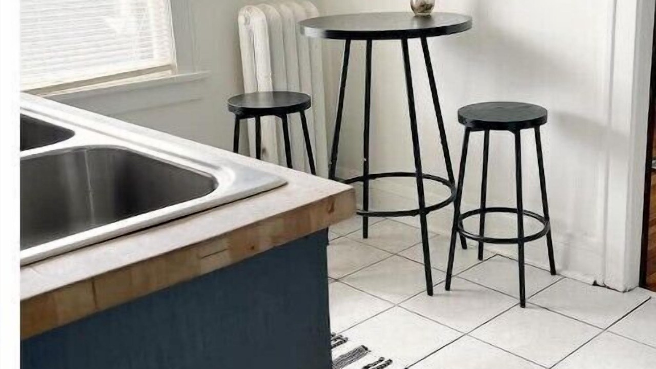 Photo of Kitchen in Victory