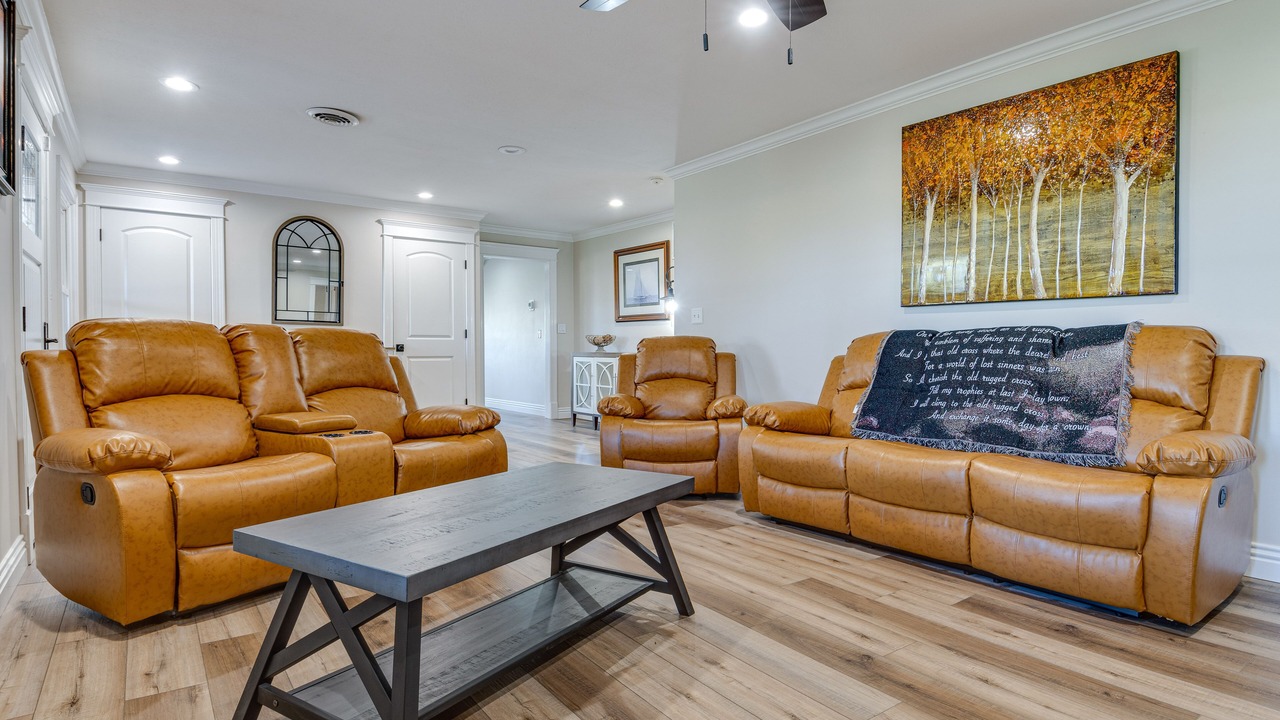 Photo of Livingroom in Montgomery