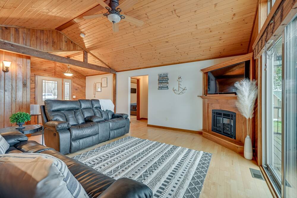 Photo of Livingroom in Holcombe