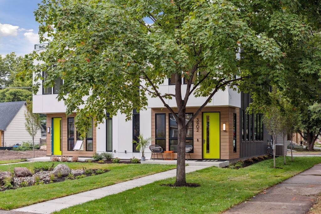 Photo of Outdoor in Linden Hills