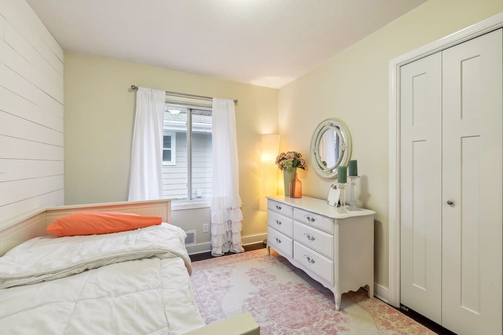 Photo of Bedroom in St. Louis Park