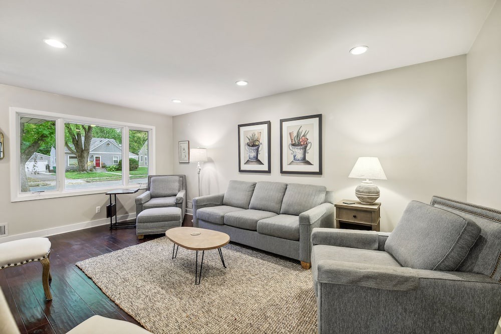 Photo of Livingroom in St. Louis Park