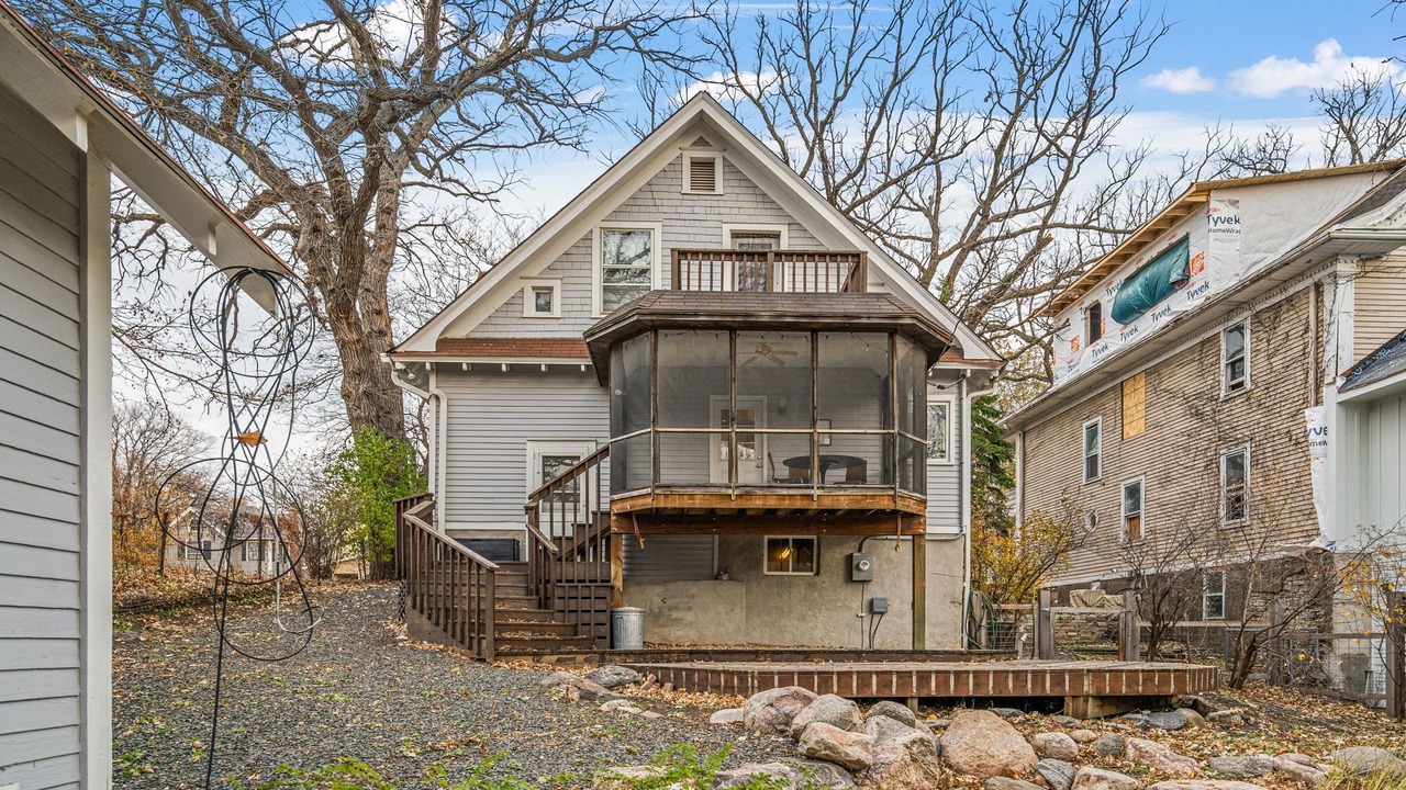 Photo of Outdoor in Linden Hills