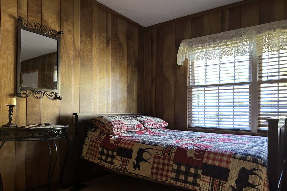 Photo of Bedroom in Newtown