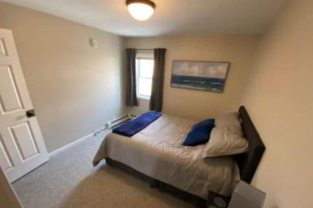 Photo of Bedroom in East Hillside