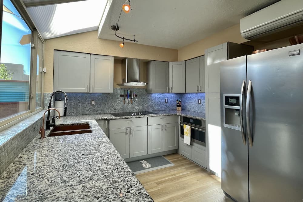 Photo of Kitchen in Sandia Heights South