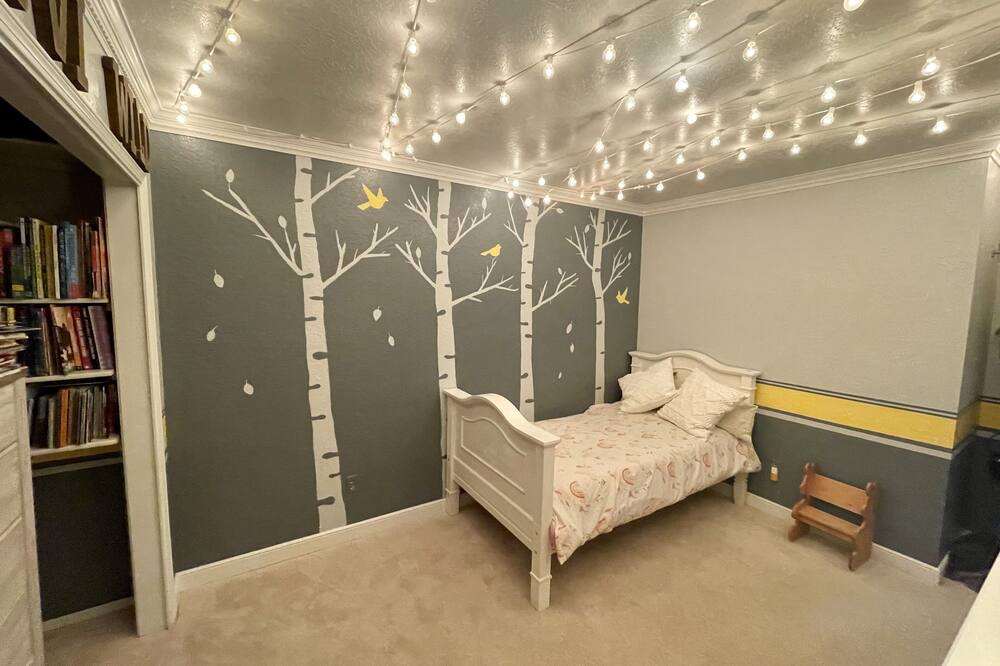 Photo of Bedroom in Sandia Heights South