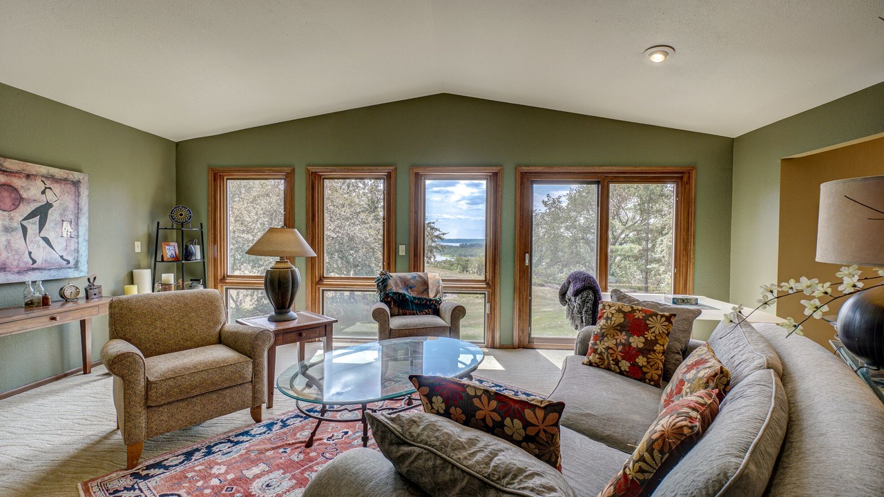 Photo of Livingroom in Hudson